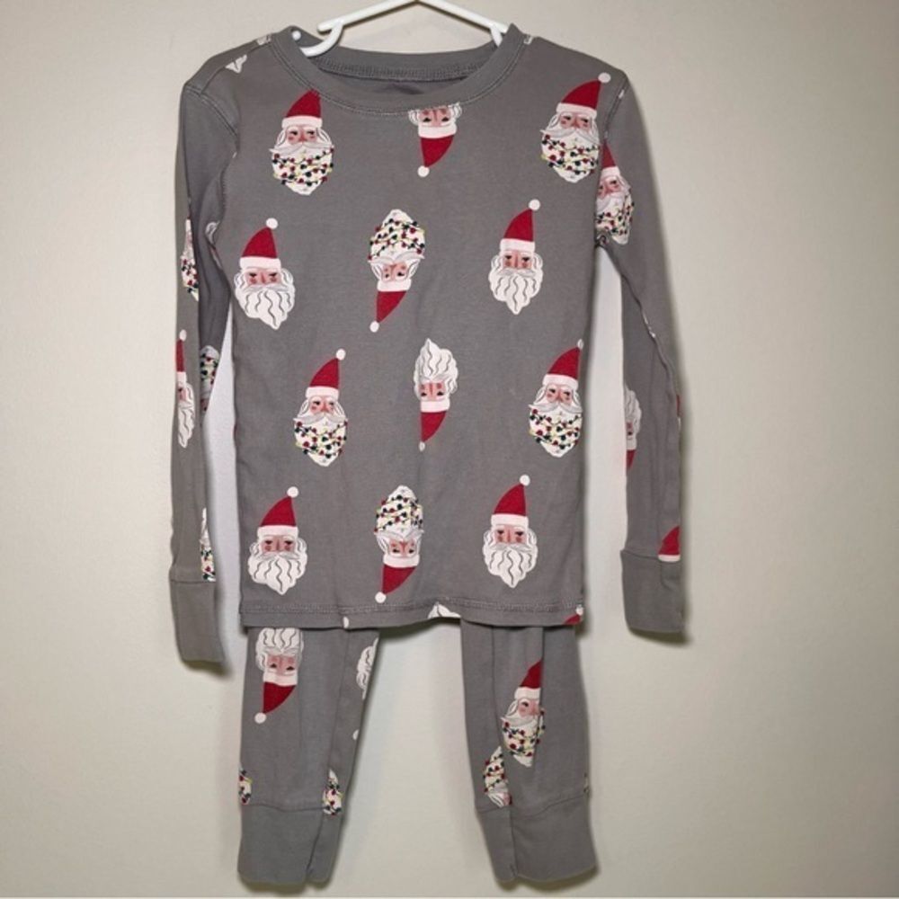 Old Navy Santa Pajama Set Kids Gray Holiday Christmas Sleepwear Size Small 6